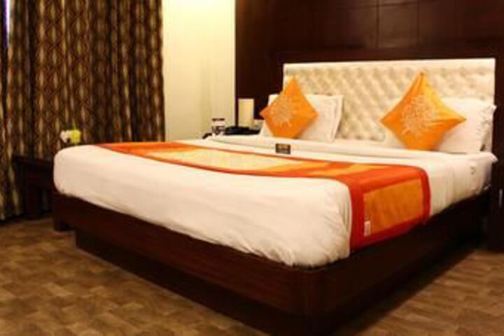 Room 16 of 26