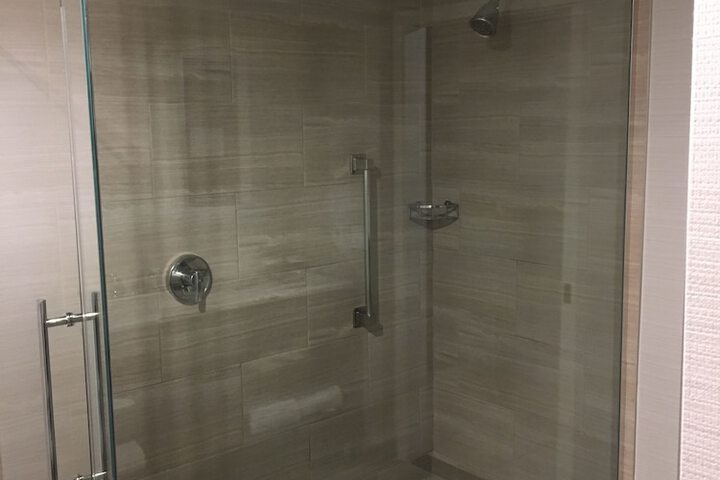 Room 26 of 73