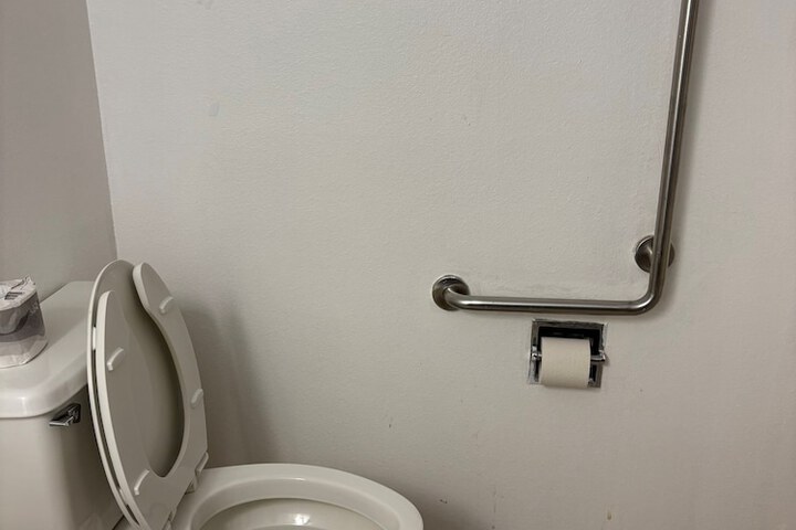 Room 40 of 54