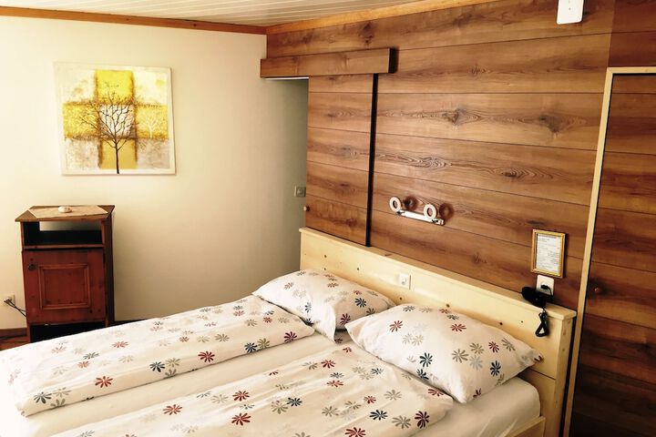 Room 12 of 51