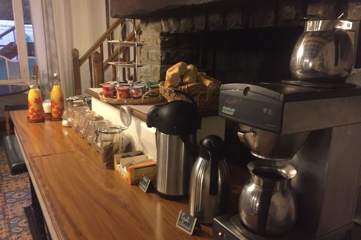 Breakfast/Coffee Service 14 of 36