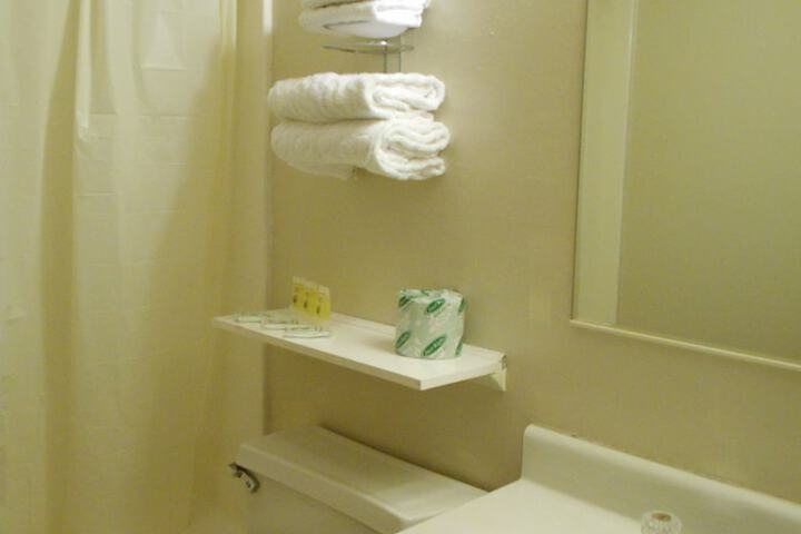 Room 9 of 141