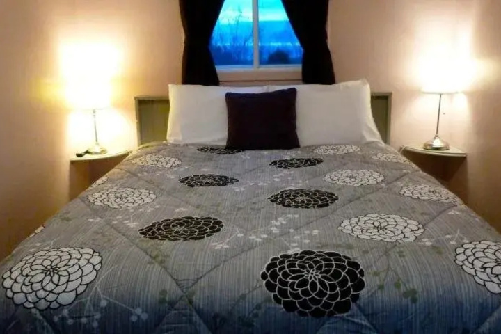 Room 2 of 13