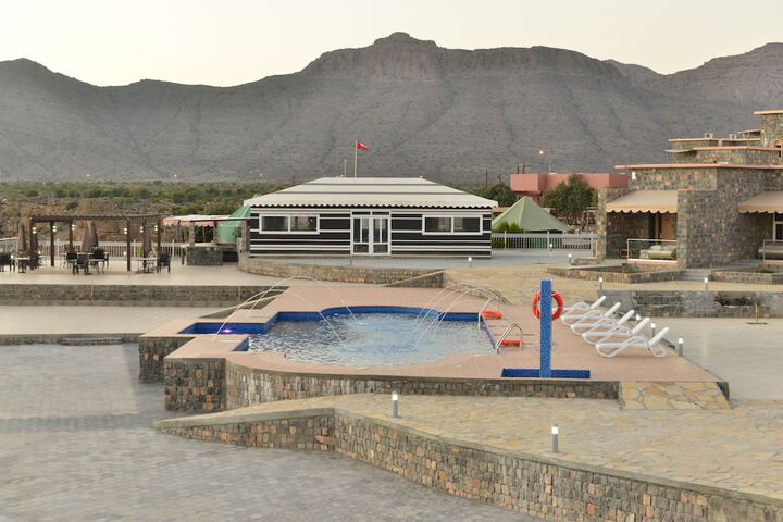 Pool 22 of 49