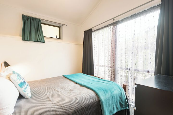 Room 4 of 40