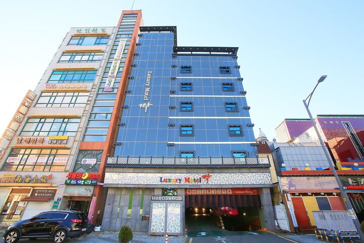 Hotel 5 of 121