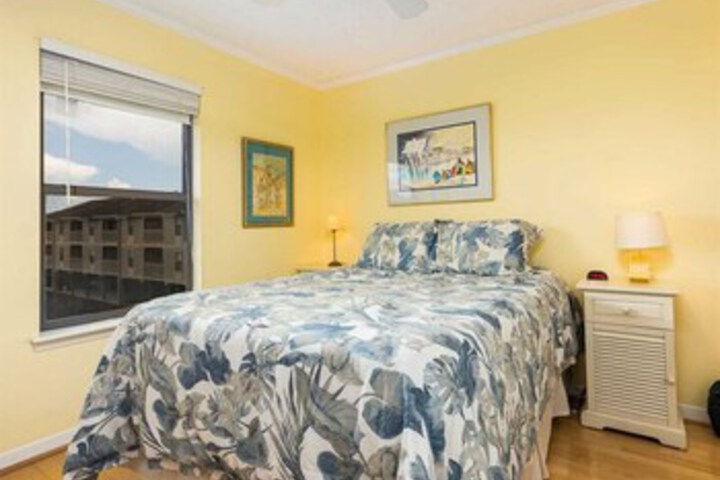 Room 15 of 18