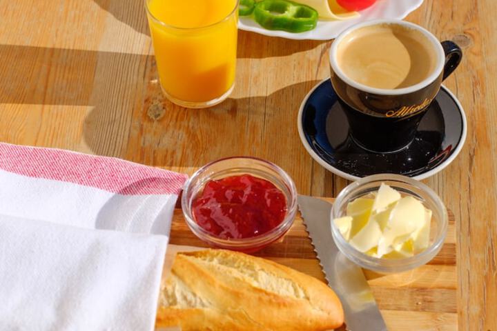 Breakfast/Coffee Service 28 of 41