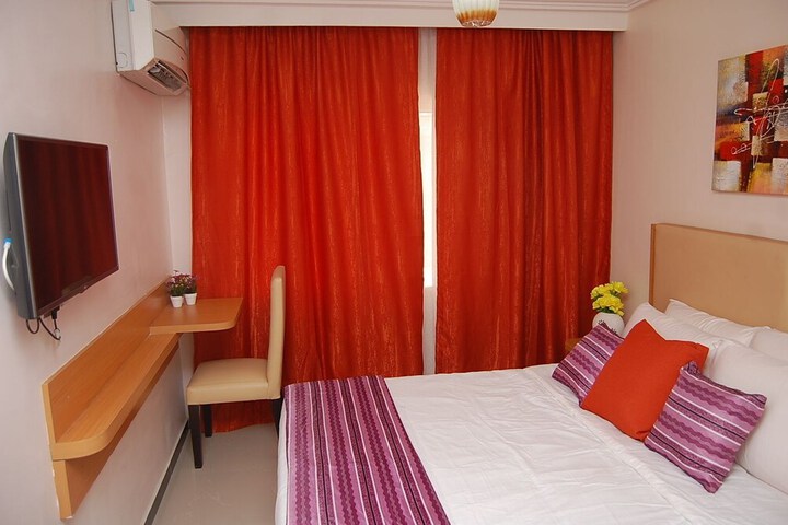 Room 16 of 55