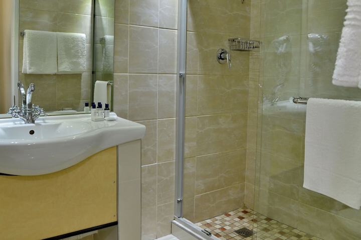 Clean Restrooms
