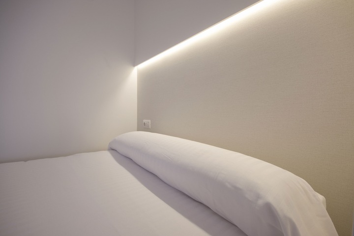 Room 10 of 38