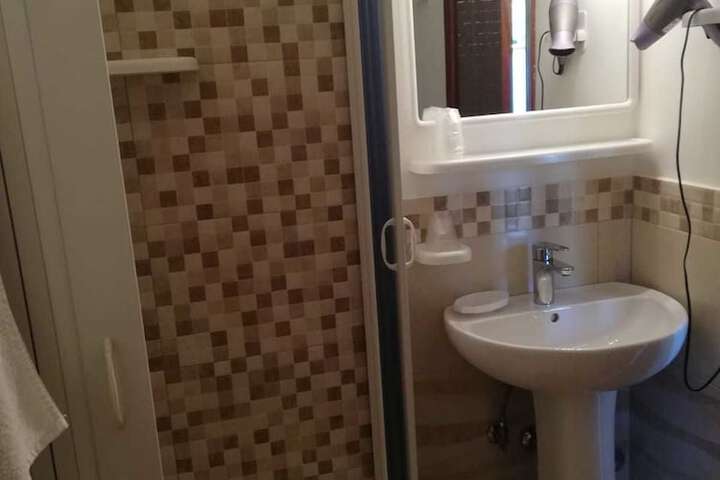 Room 28 of 56