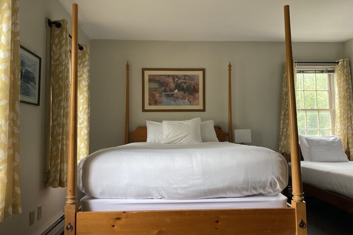 1 Queen Bed (47 of 80)