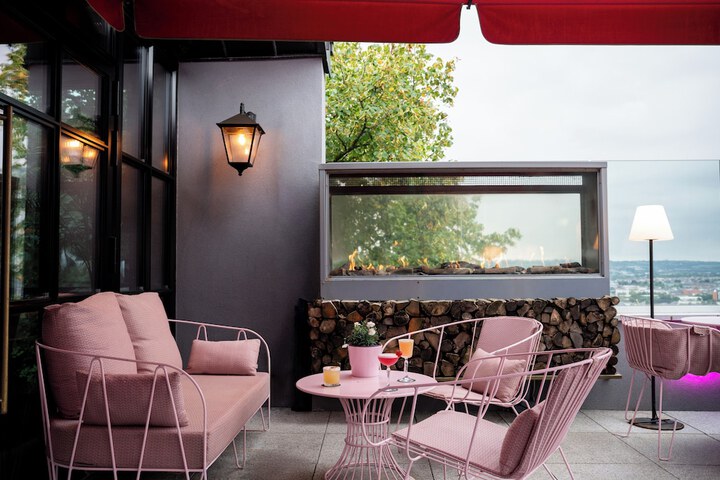 Terrace/Patio 97 of 102