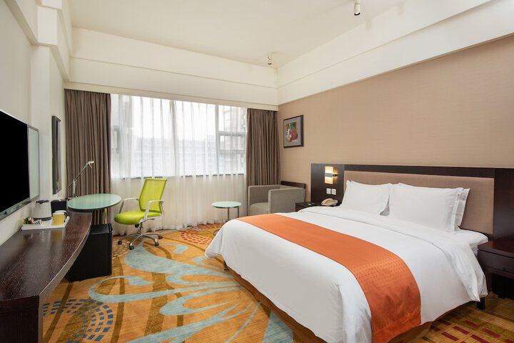Room 3 of 58