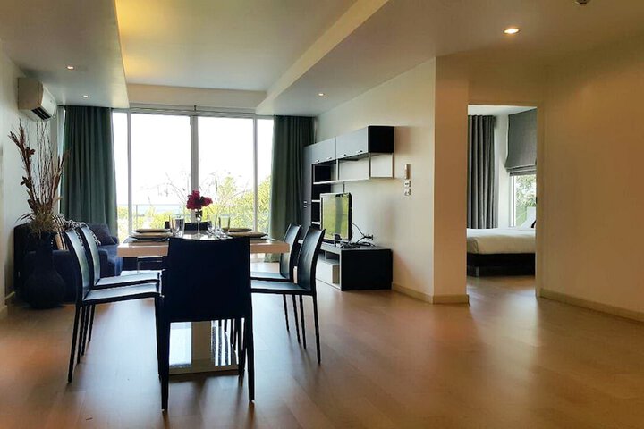 Room 2 of 15