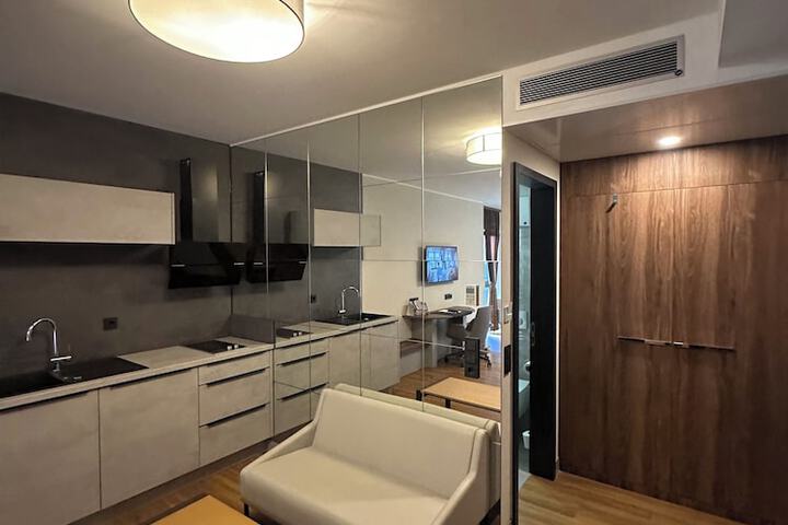 Room 22 of 100