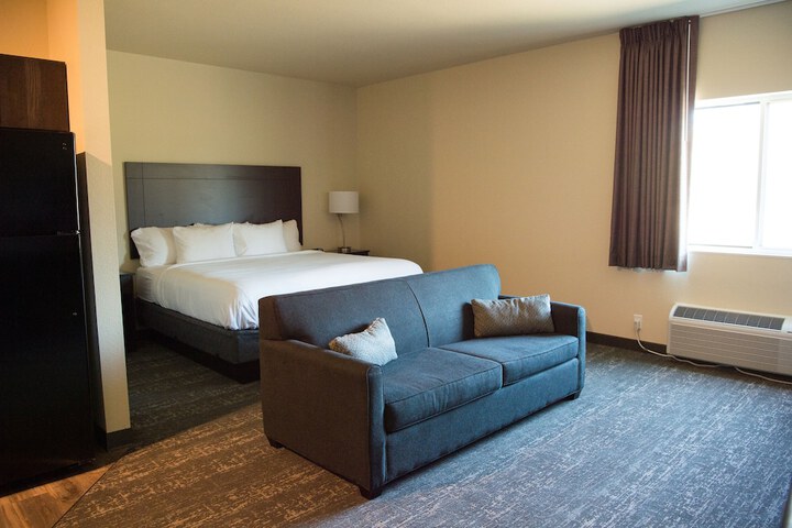 Guest Room Single King Bed (5 of 16)