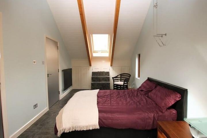 Room 9 of 9
