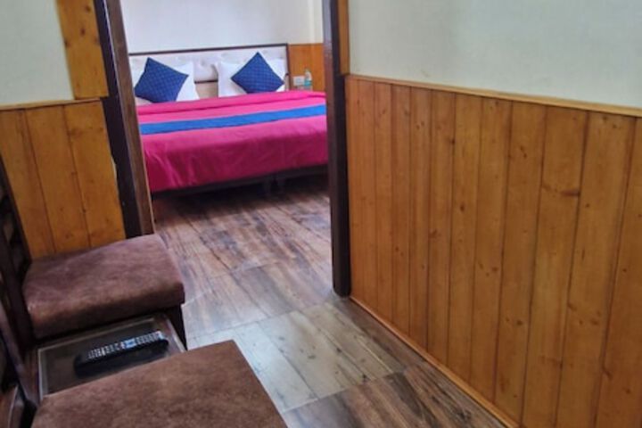 Room 3 of 26