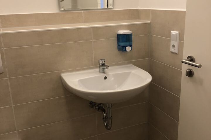 Room 8 of 26
