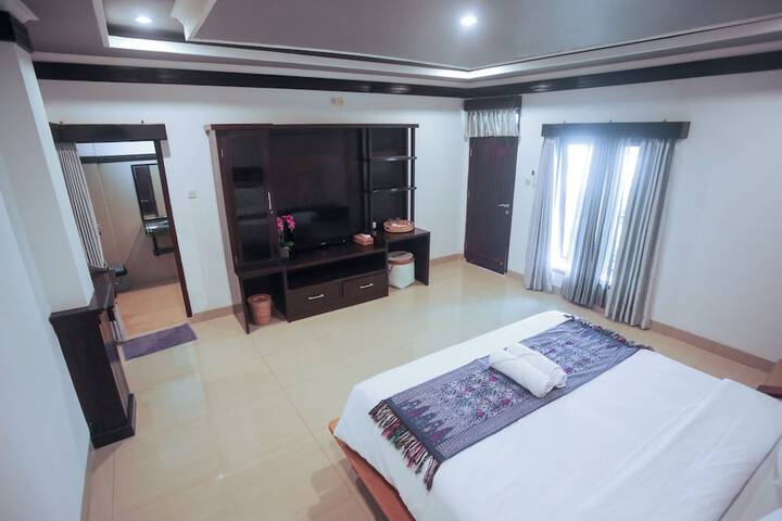 Room 19 of 35
