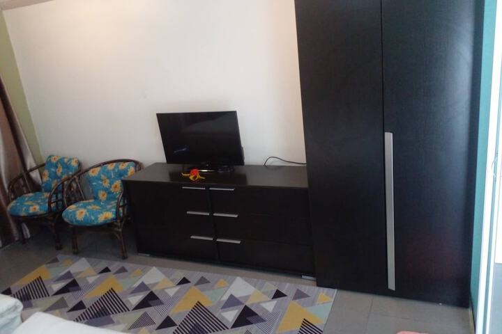 Room 4 of 30