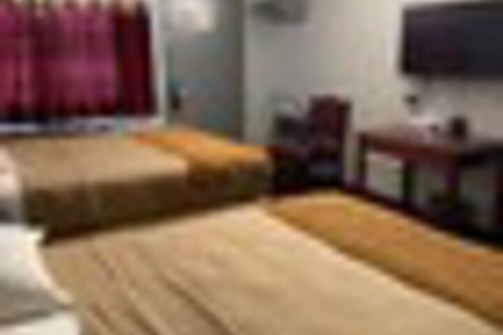 Room 20 of 39