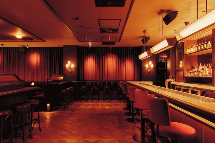 Lounge 57 of 75