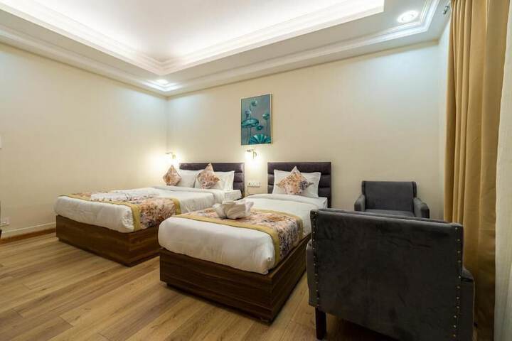 Room 6 of 21