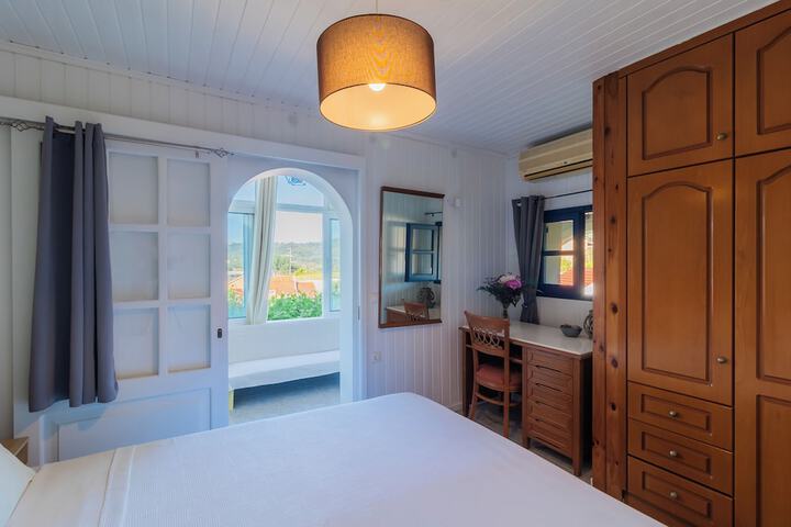 Room 25 of 60