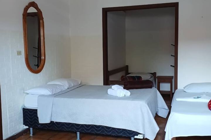 Room 40 of 149