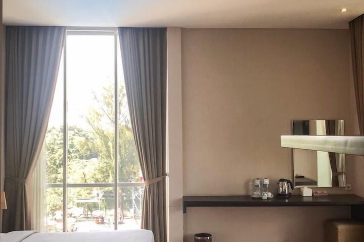 Room 6 of 55