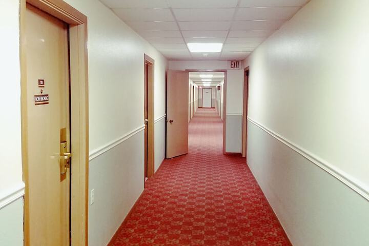 Room 2 of 16