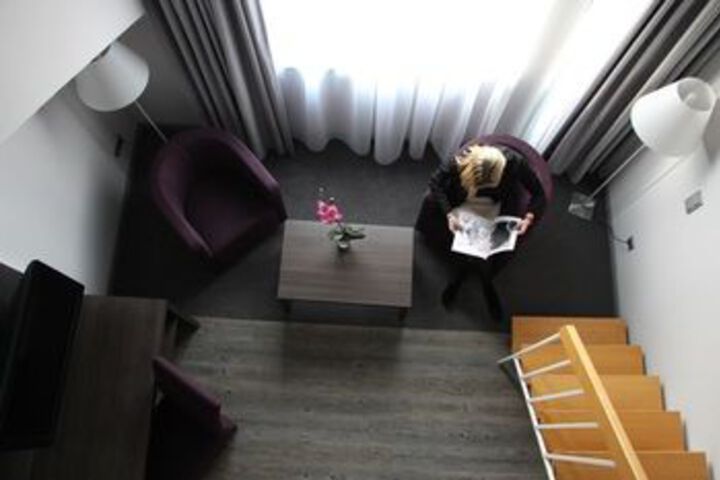 Room 43 of 120
