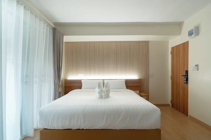 Room 21 of 97