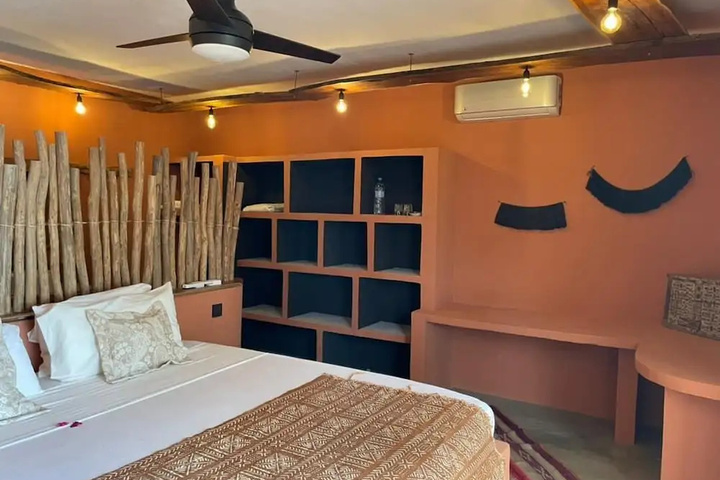 Room 2 of 19