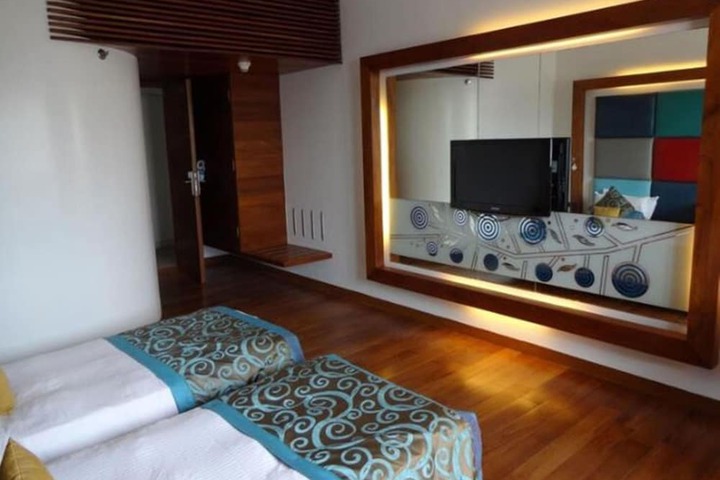 Room 27 of 70
