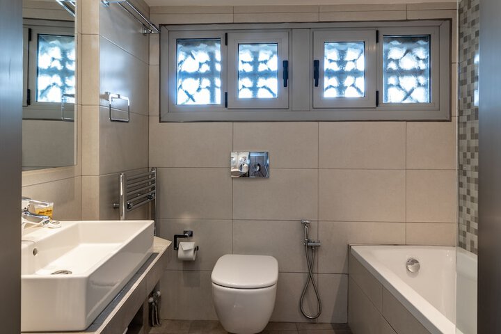 Room 45 of 70