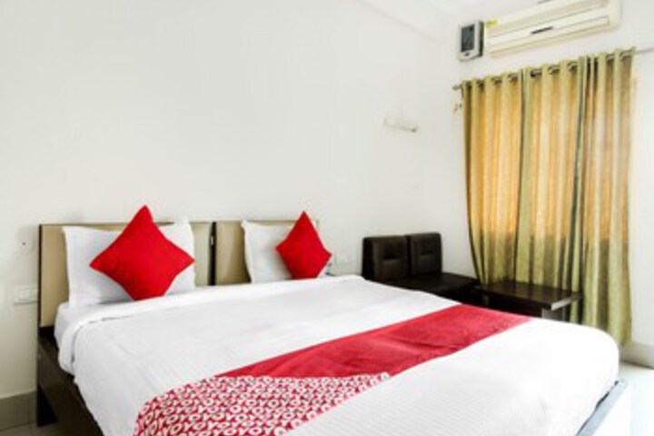 Room 21 of 28