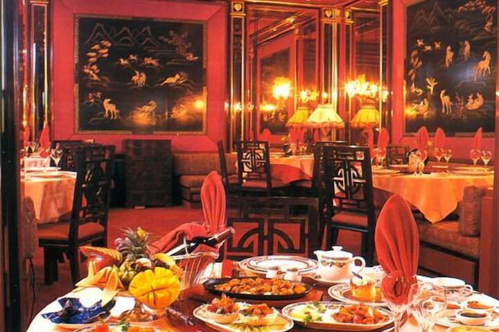 Dining 70 of 96