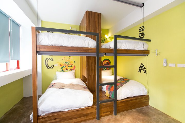 Room 12 of 43