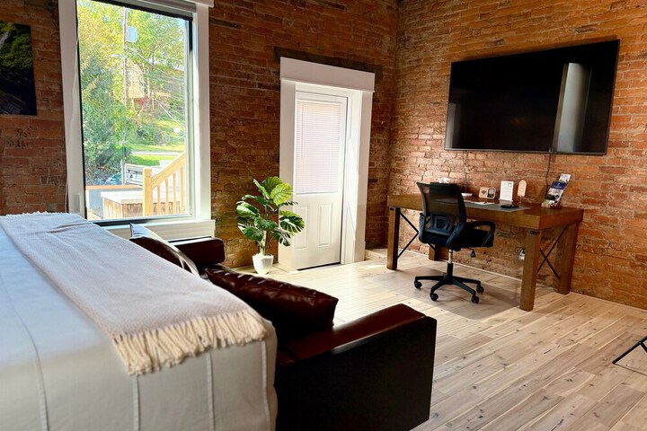 Room 18 of 53