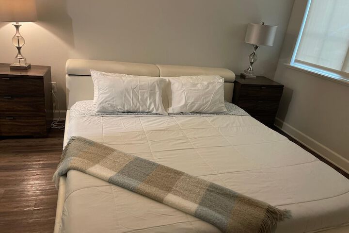 Room 2 of 9