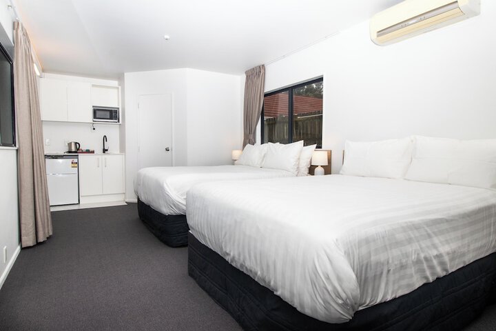 Room 5 of 22
