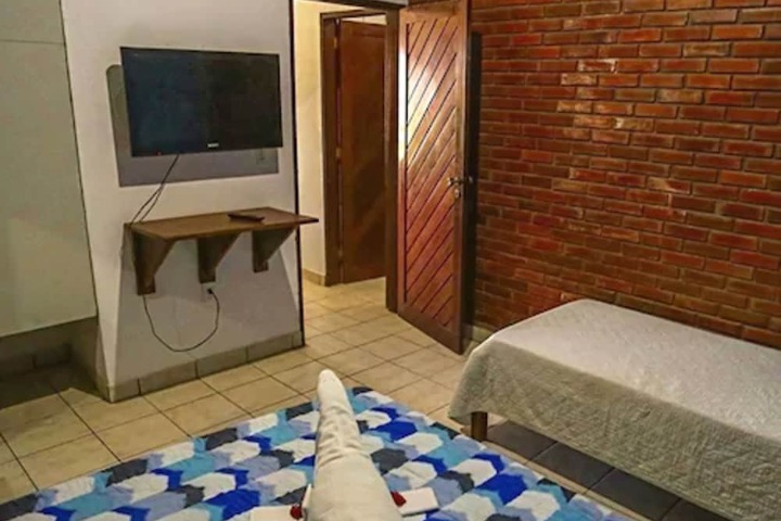 Room 15 of 43