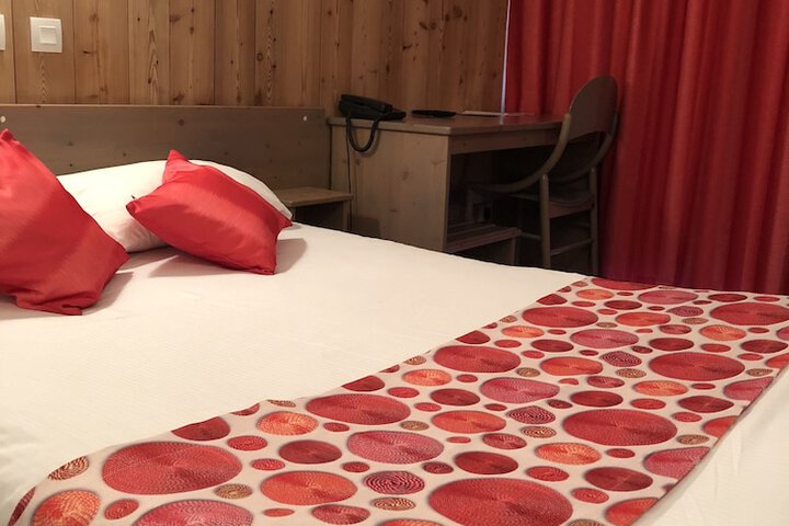 Room 10 of 39