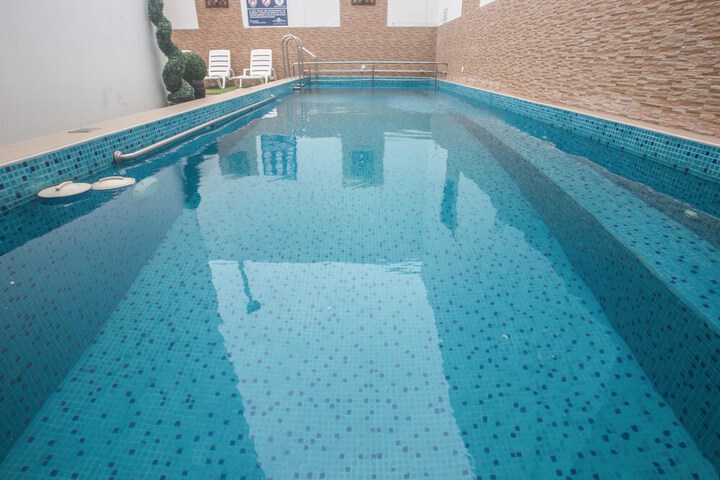 Pool 60 of 103