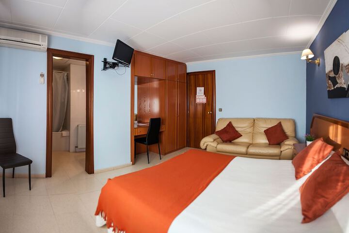 Room 17 of 29