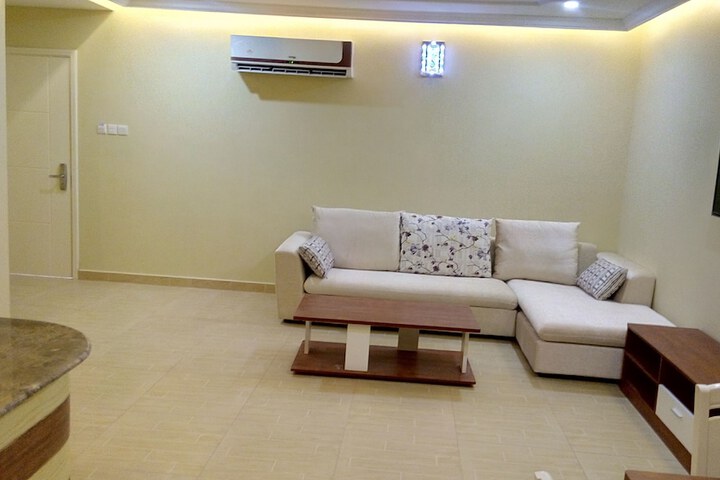 Room 27 of 100